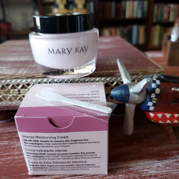 Intense Moisturizing Cream (for Dry Skin) Mary Kay - Picture 3 of 4